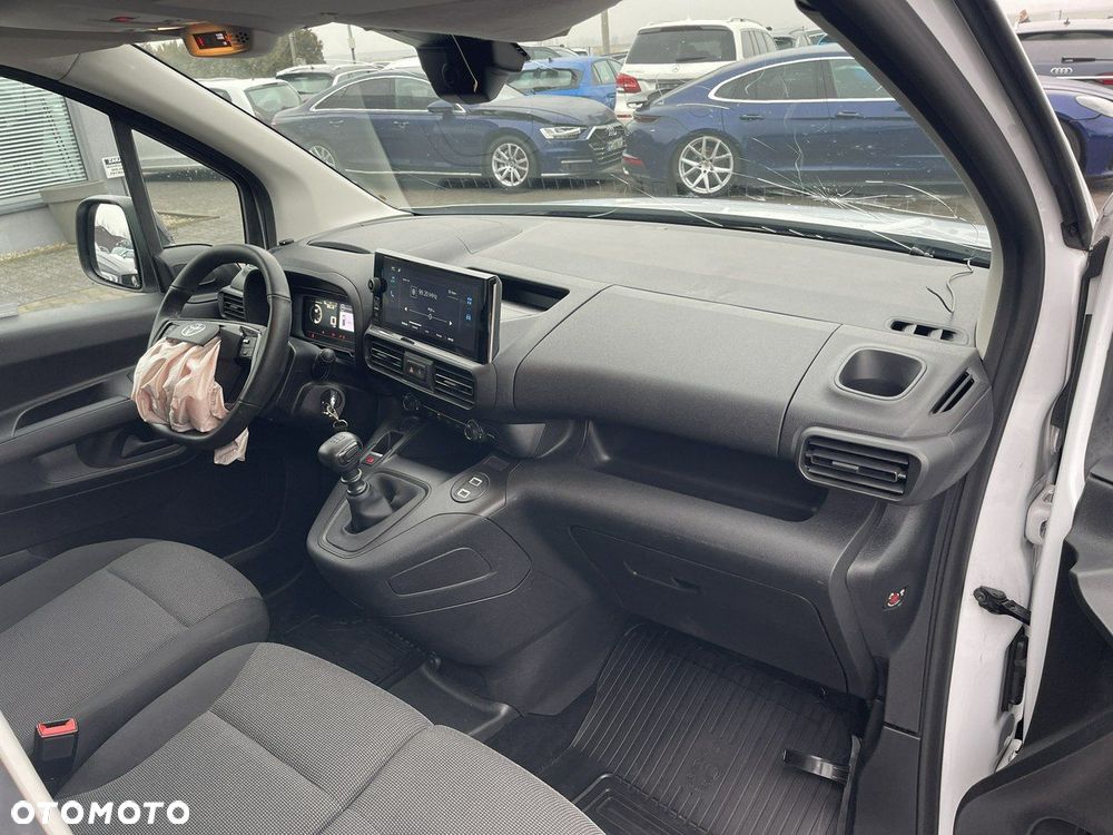 Toyota Proace City - 9