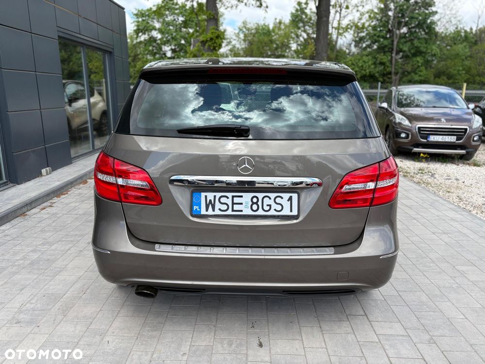 Mercedes-Benz Klasa B 180 CDI (BlueEFFICIENCY) - 4
