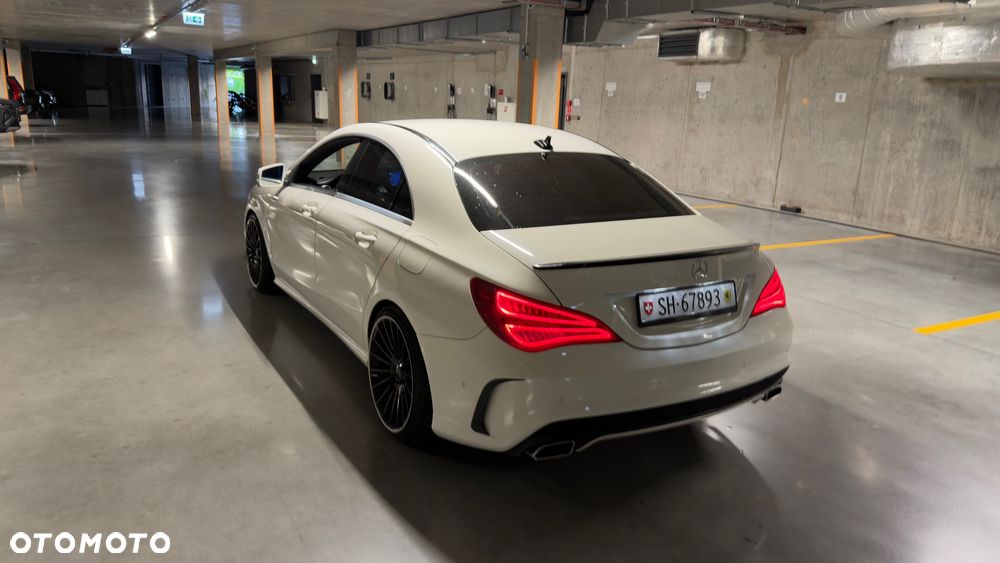 Mercedes-Benz CLA 200 7G-DCT AMG Line - 6
