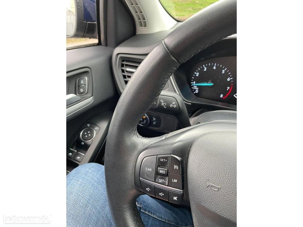 Ford Focus SW 1.0 EcoBoost Active - 5