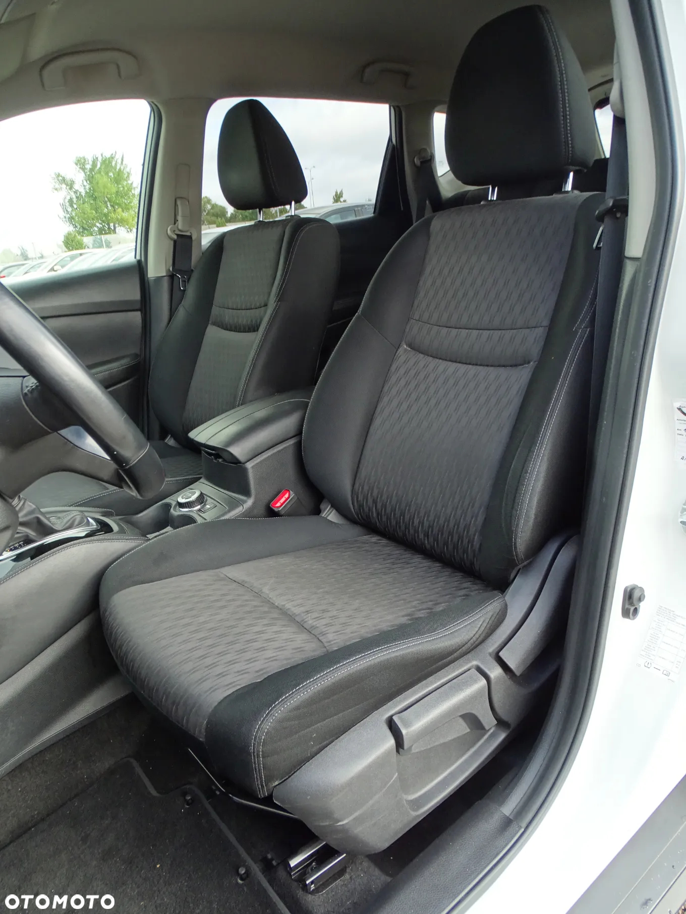 Nissan X-Trail 2.0 dCi Tekna 4WD Xtronic - 8
