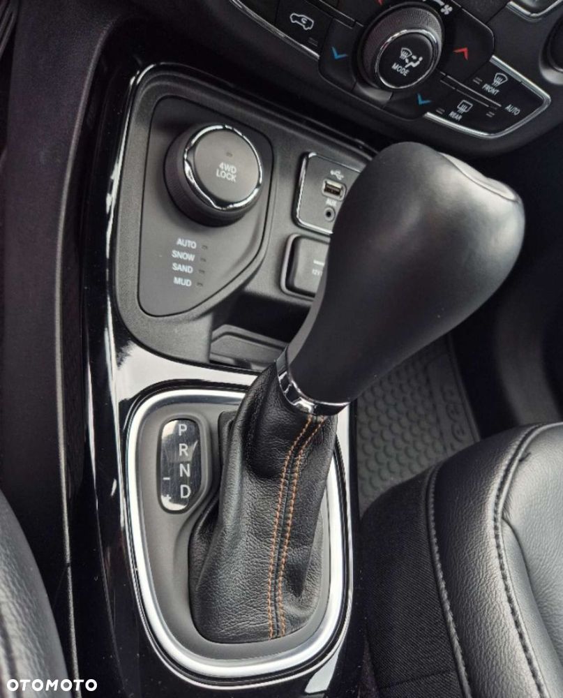 Jeep Compass - 17