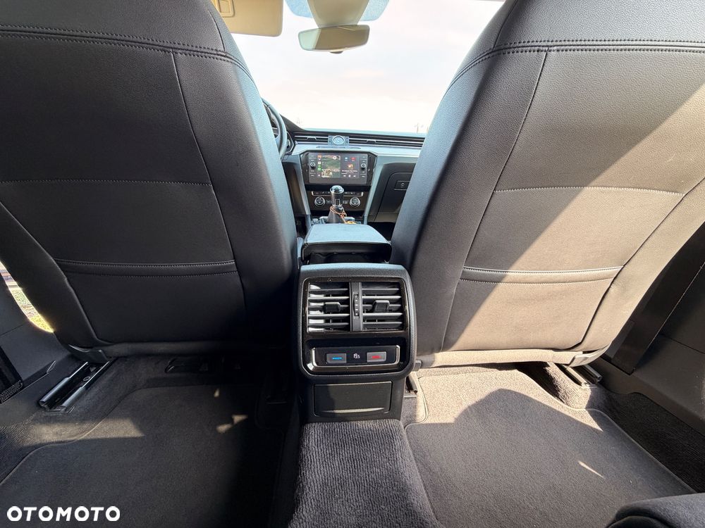 Volkswagen Passat 1.4 TSI BMT ACT Highline - 19