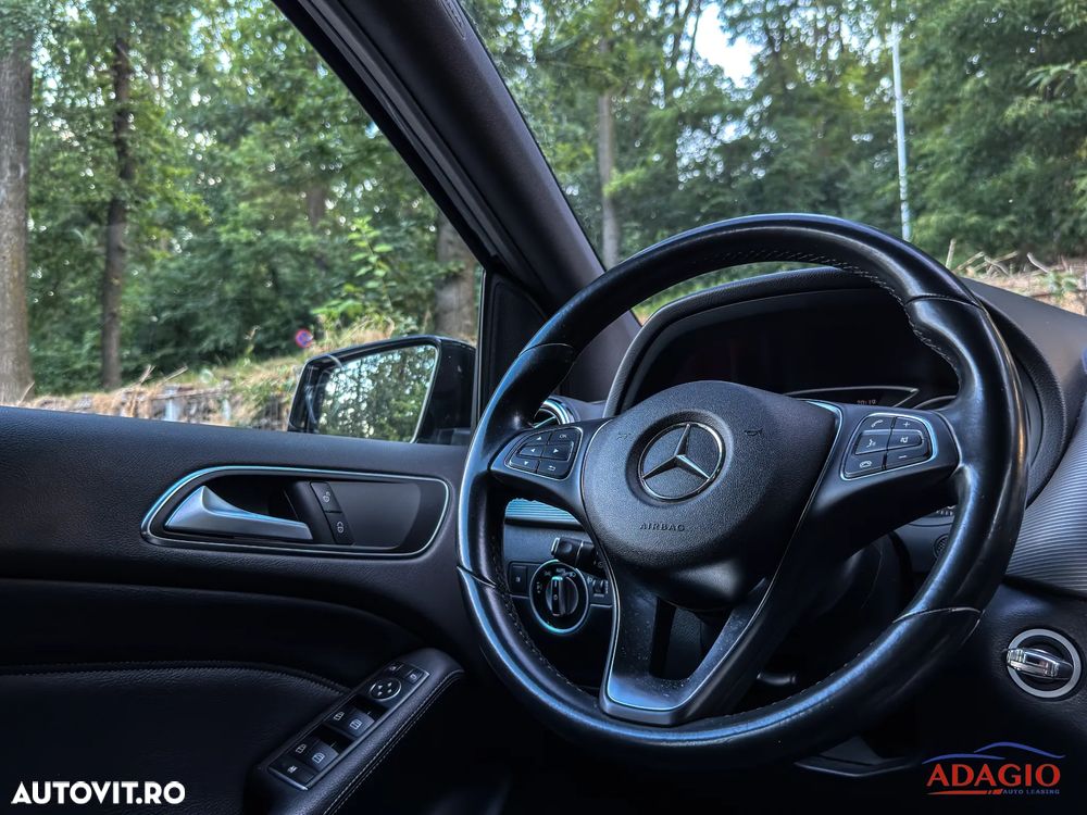 Mercedes-Benz B 180 - 38