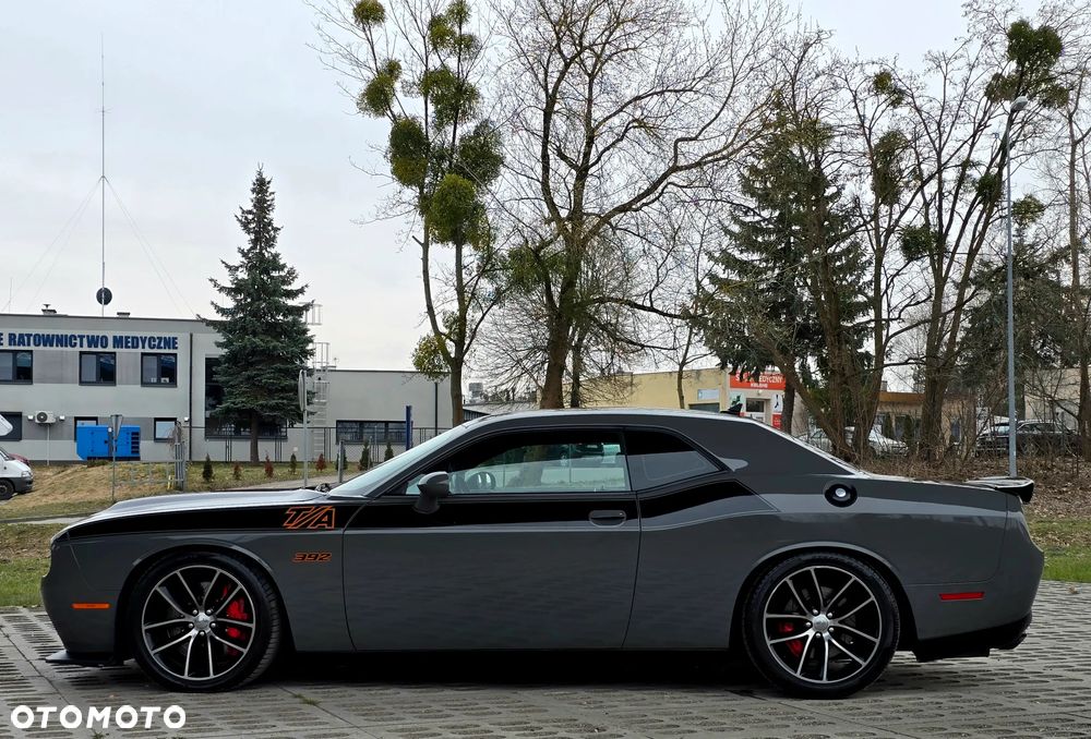 Dodge Challenger - 5