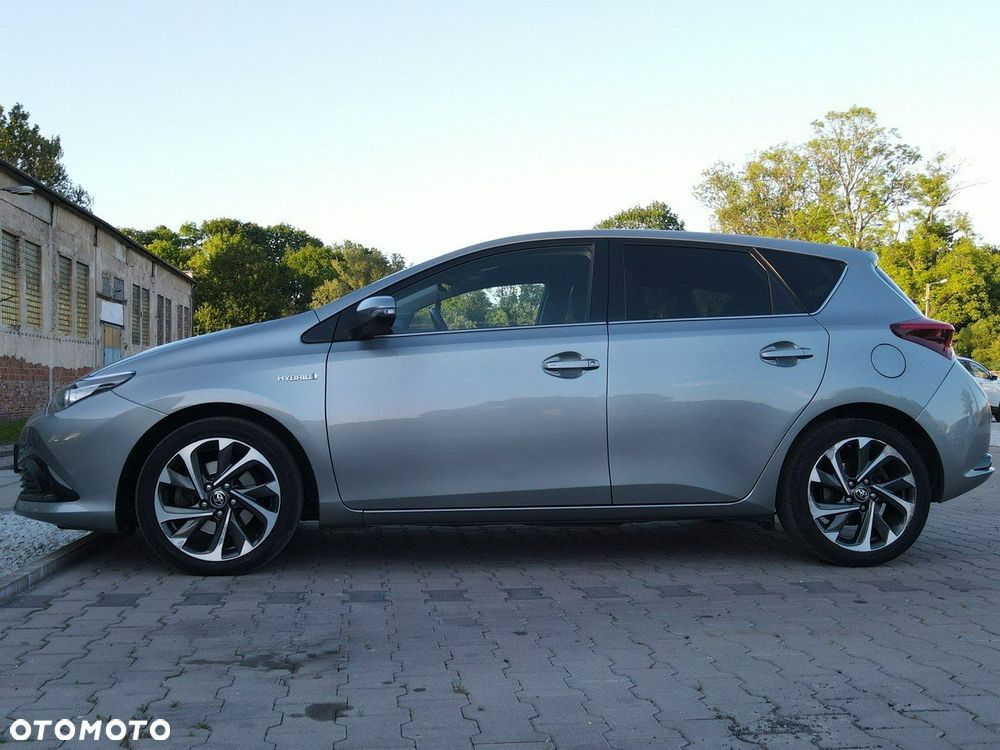 Toyota Auris - 2