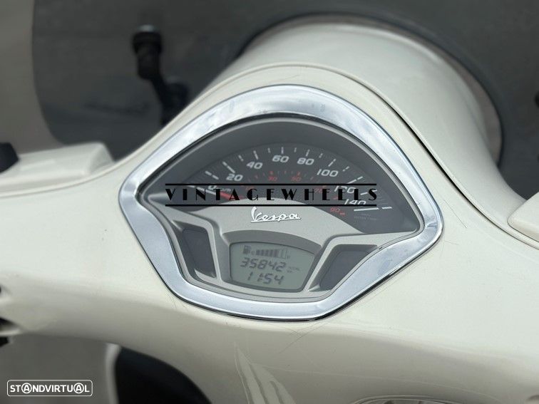Vespa GTS Super - 16
