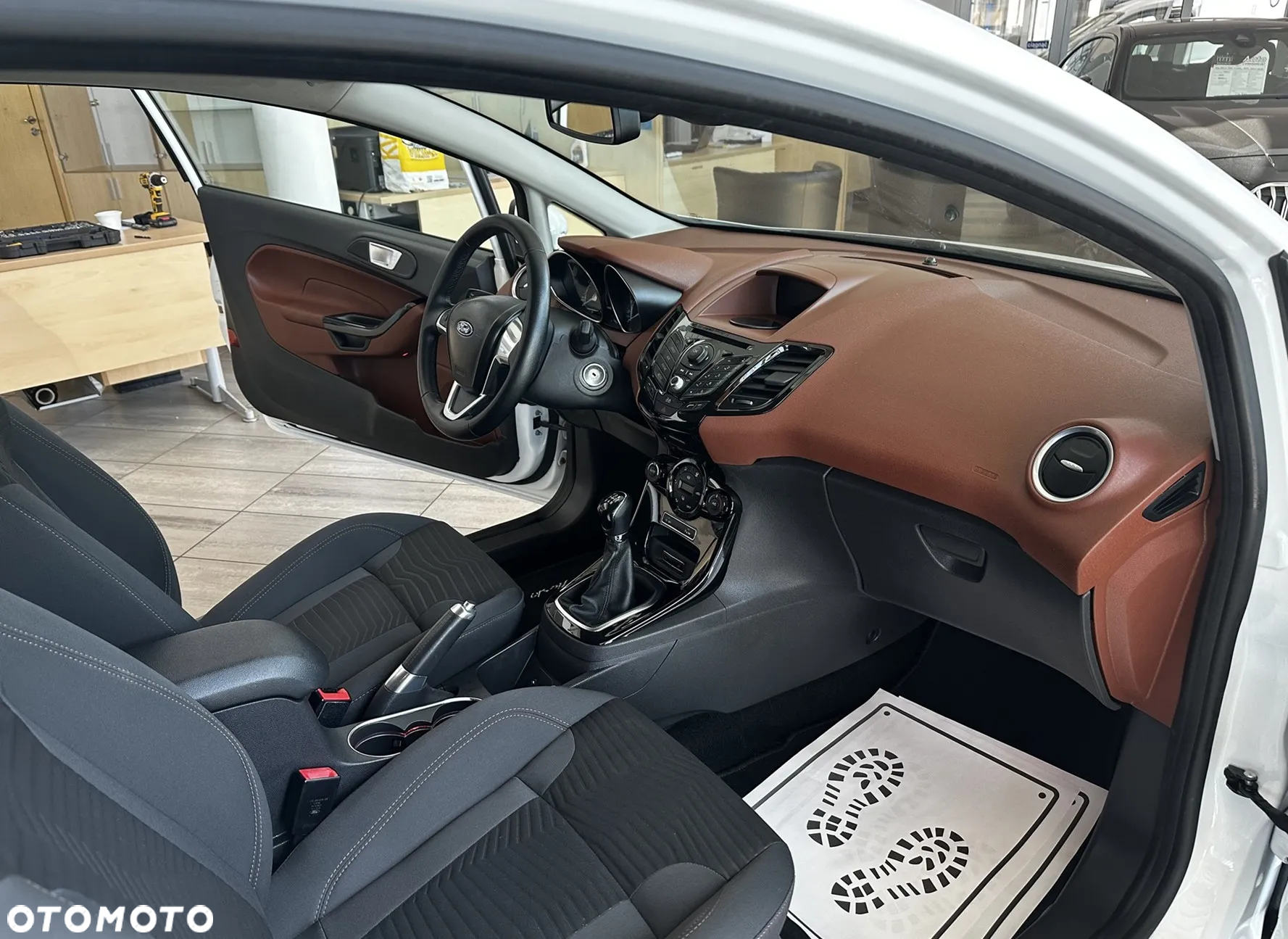 Ford Fiesta 1.0 EcoBoost Titanium X - 20