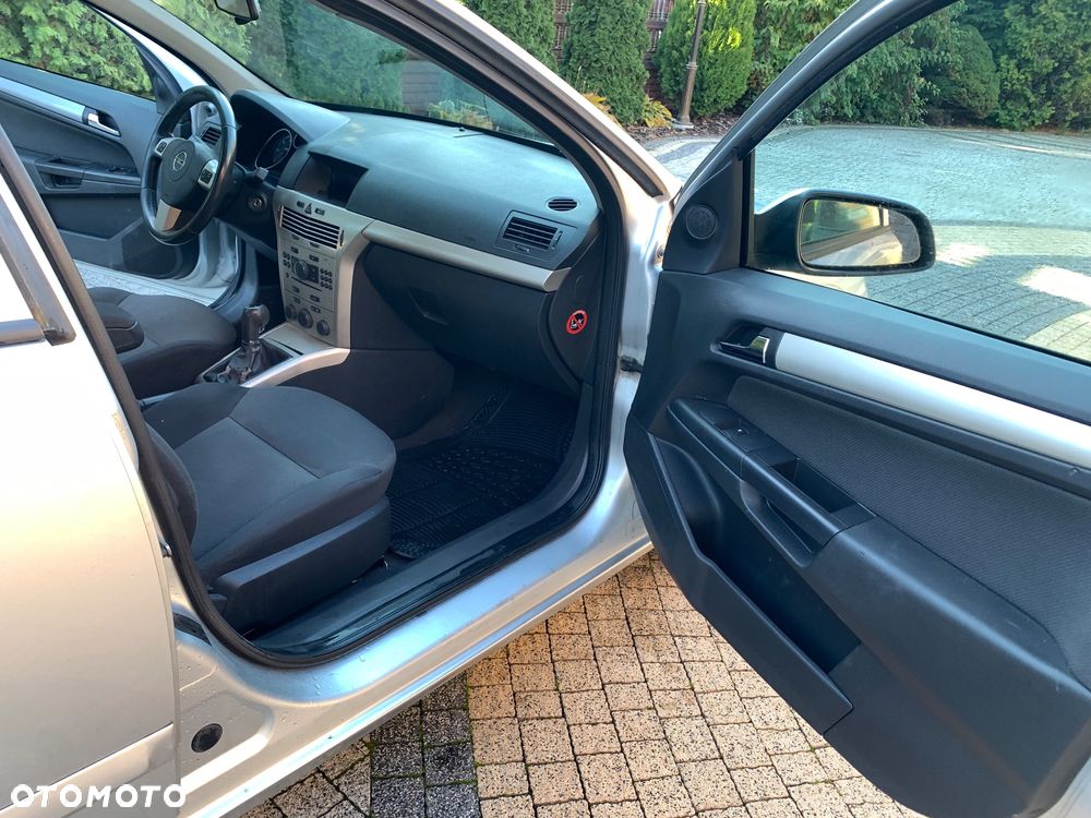 Opel Astra III 1.7 CDTI Enjoy - 21