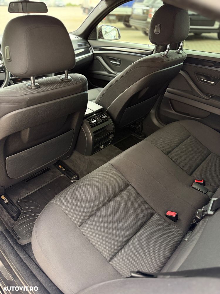 BMW Seria 5 ver-520d-gran-turismo-aut-luxury-line - 4