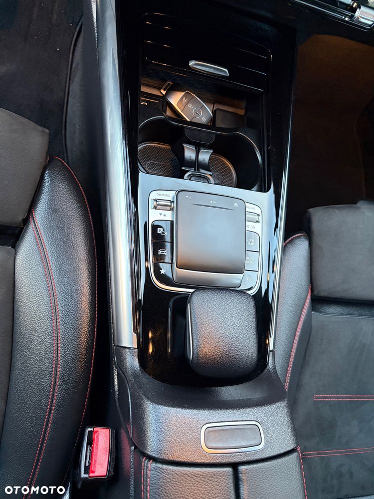 Mercedes-Benz Klasa B 200 7G-DCT AMG Line Advanced Plus - 29