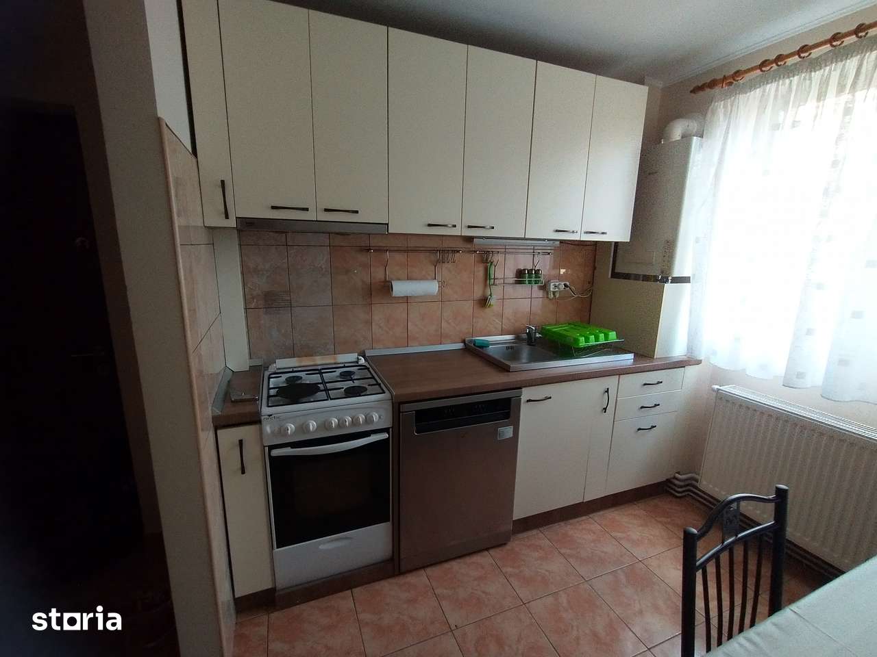 Apartament de închiriat cu două camere pe str. Păulești, zona Unio — fotografia 2