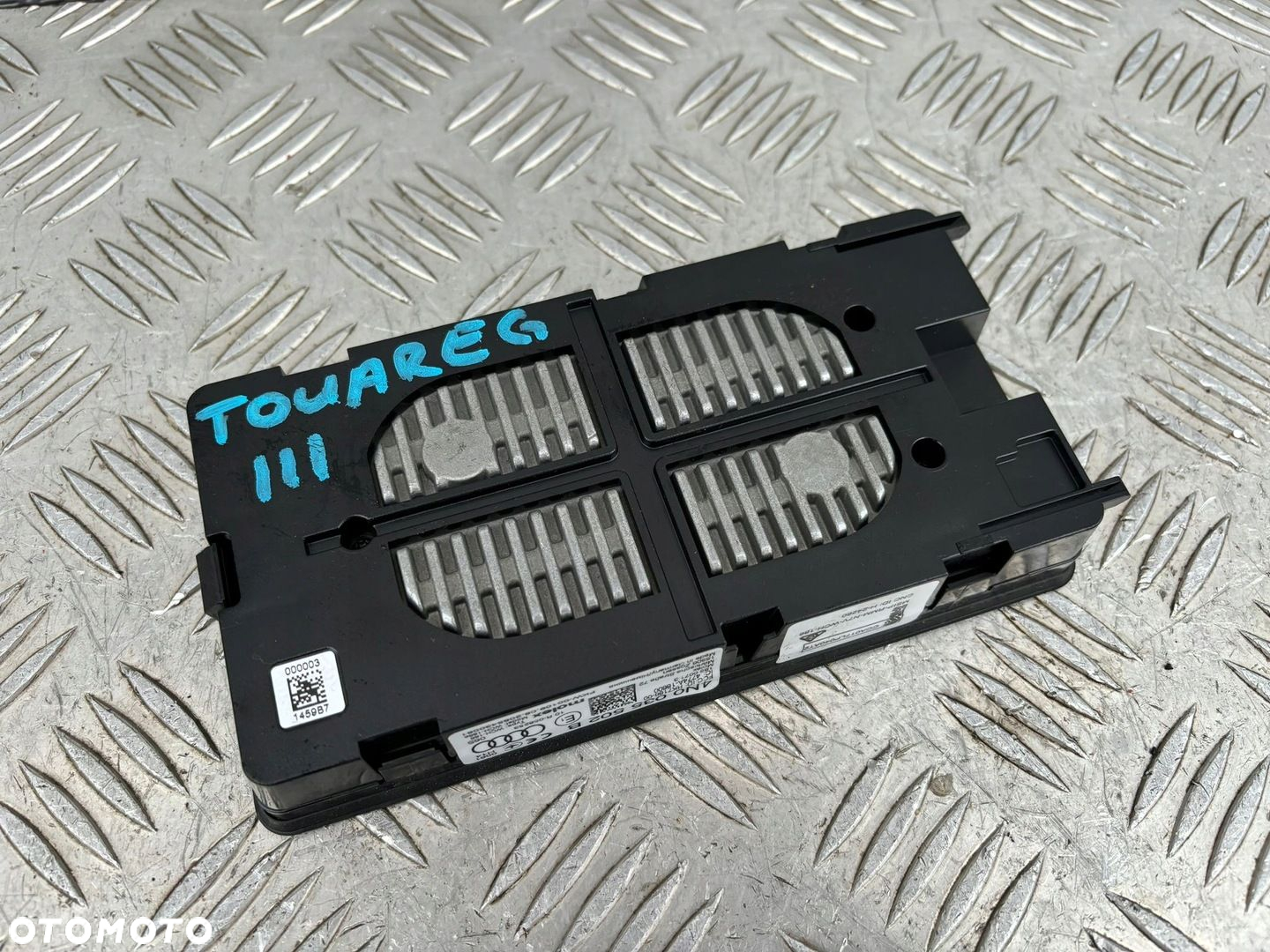 VW TOUAREG III PORT USB ŁADOWARKA INDUKCYJNA 4N0035502B - 2