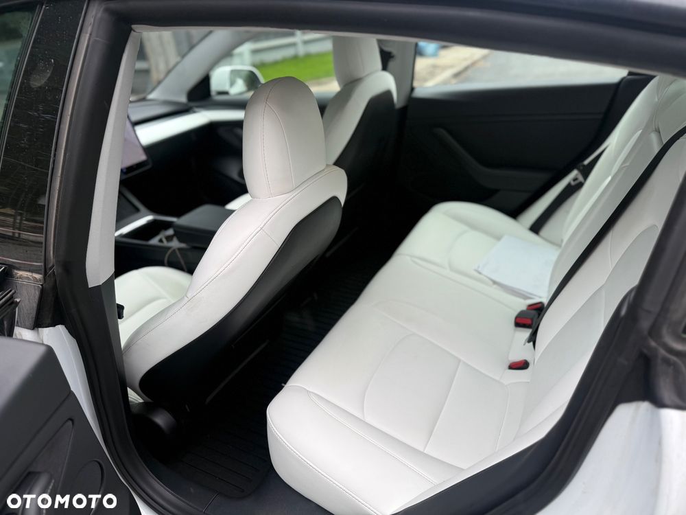 Tesla Model 3 Performance AWD - 8