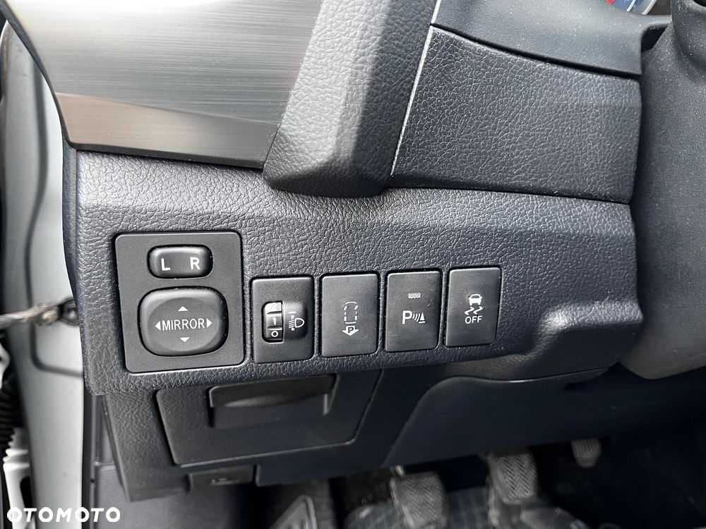 Toyota Auris 1.6 Premium Start - 20