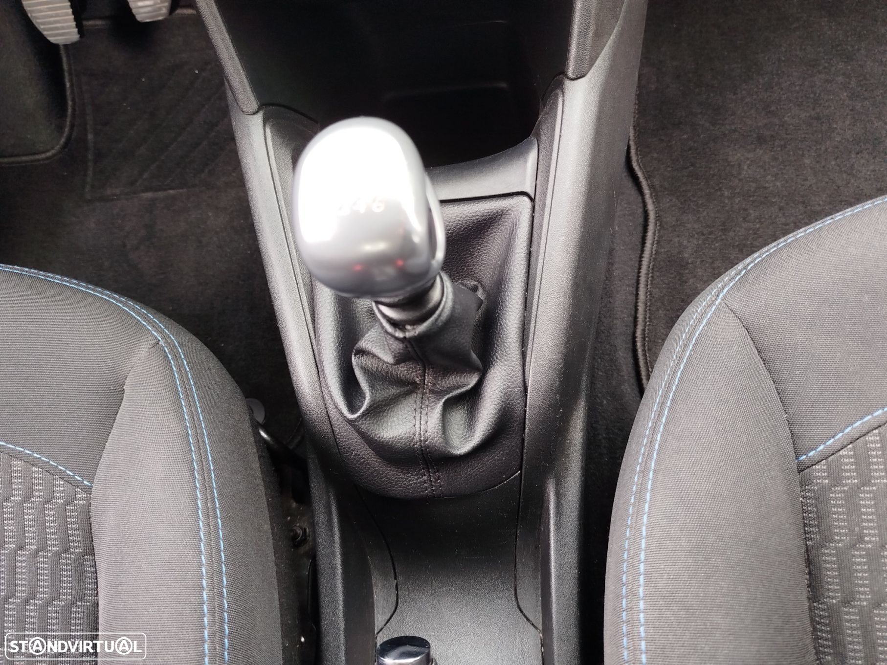 Peugeot 208 1.5 BlueHDi Signature - 23