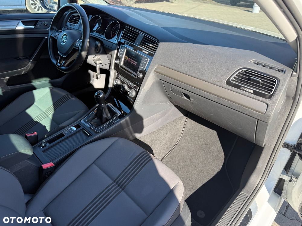 Volkswagen Golf 1.2 TSI BMT Start - 19