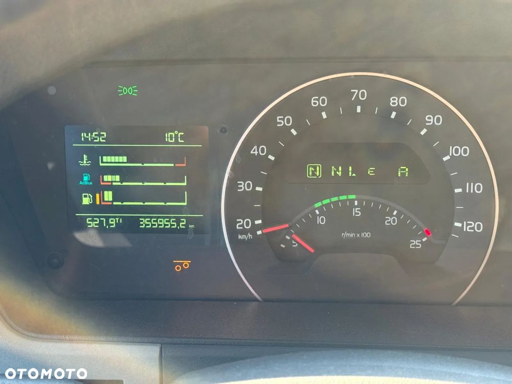 Volvo FM330 /ACC/ Euro6 /Izoterma/6x2/Winda/Oś Skrętna /Man/Scania/Mercedes - 10