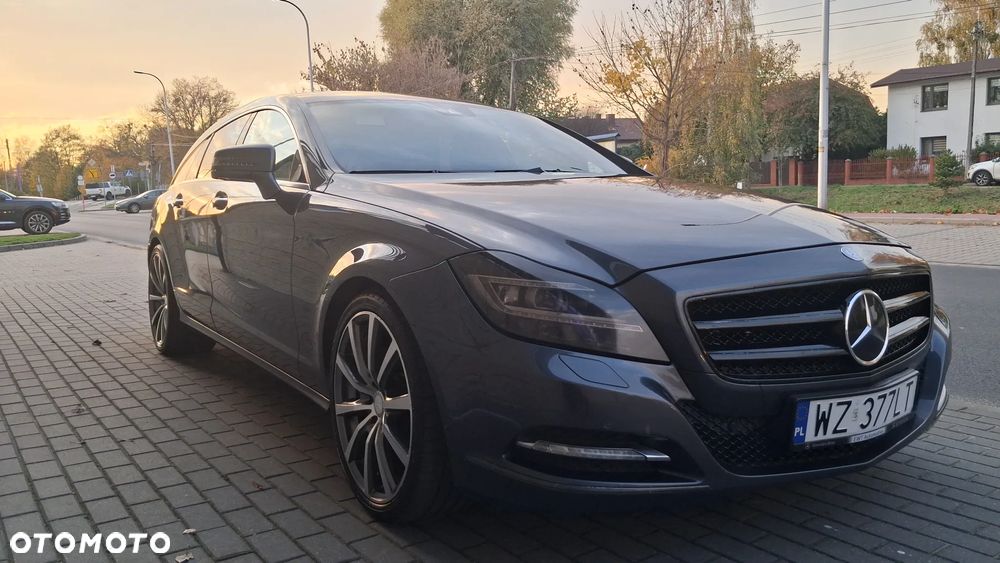 Mercedes-Benz CLS - 4