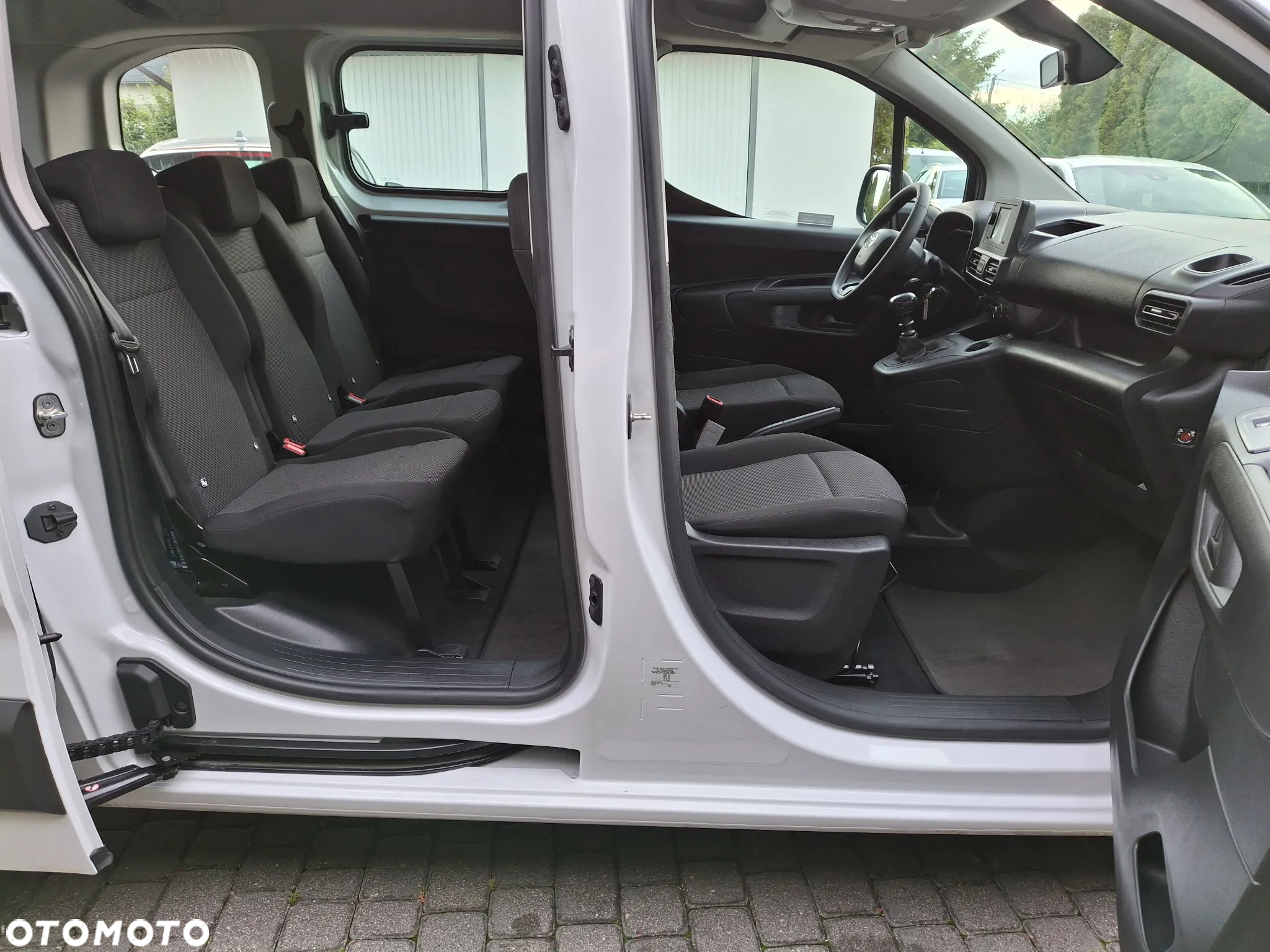 Toyota Proace City Verso 1.5 D-4D Business - 28