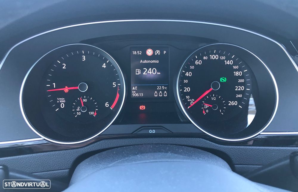 VW Passat Variant 2.0 TDI Business DSG - 19