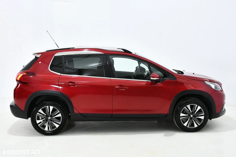 Peugeot 2008 1.2 L PureTech Turbo S&S Allure - 4