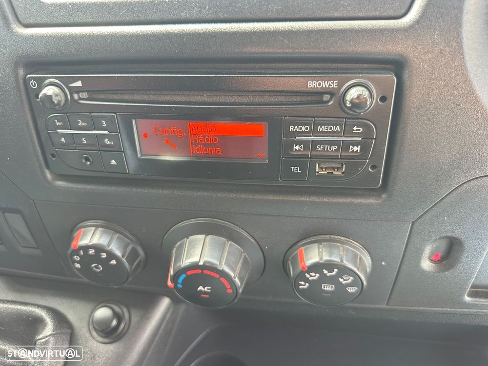 Renault Master 2.3 dCi L2H2 3.3T SS - 13