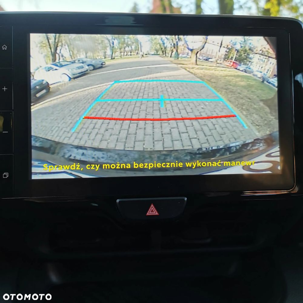 Toyota Yaris 1.5 Comfort - 25