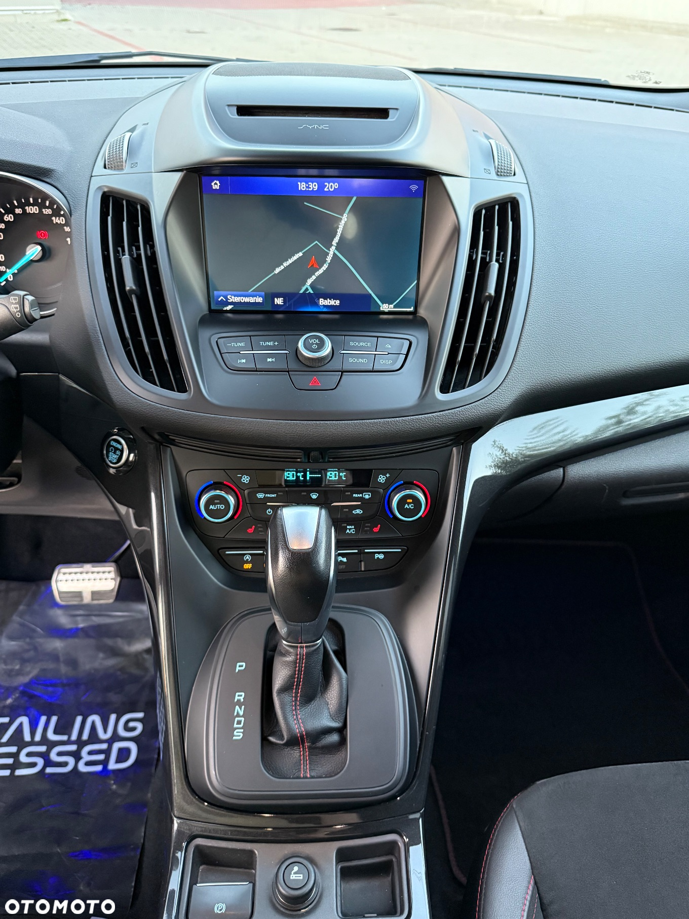 Ford Kuga 2.0 TDCi AWD ST-Line - 31