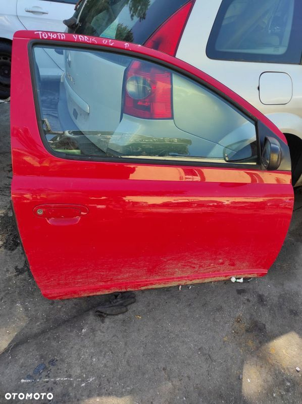 TOYOTA YARIS I DRZWI PRZÓD PRAWE LEWE 3P0 - 8