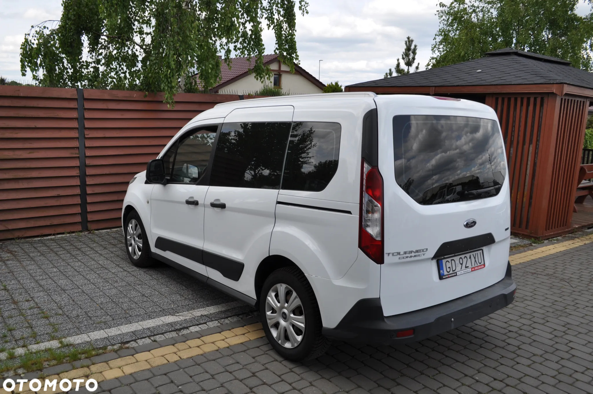 Ford Tourneo Connect - 2