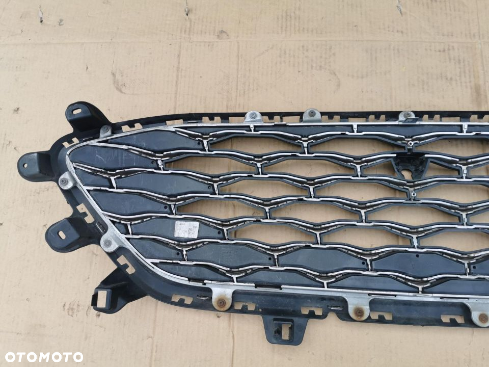 GRILL ATRAPA CHŁODNICY FORD KUGA MK3 19+ VIGNALE NA CHROM LV4B-8200-V LV4B-8150-V ORYGINAŁ - 8