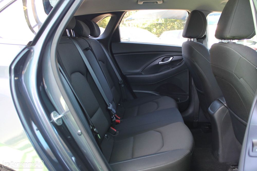 Hyundai i30 1.6 CRDI STyle - 41