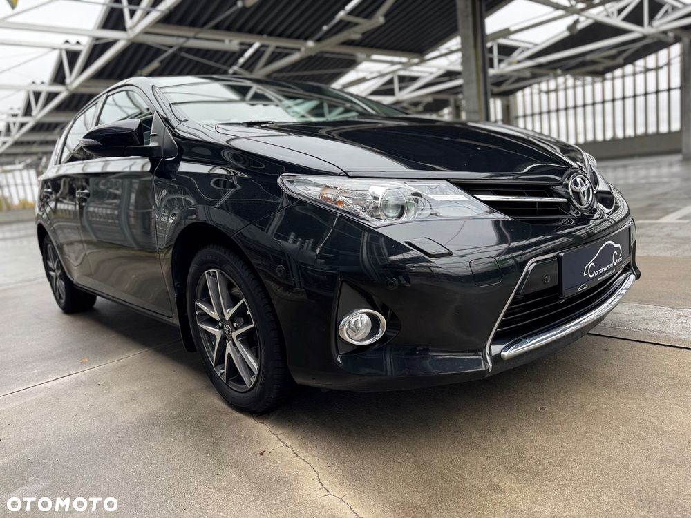 Toyota Auris 2015 photo 5