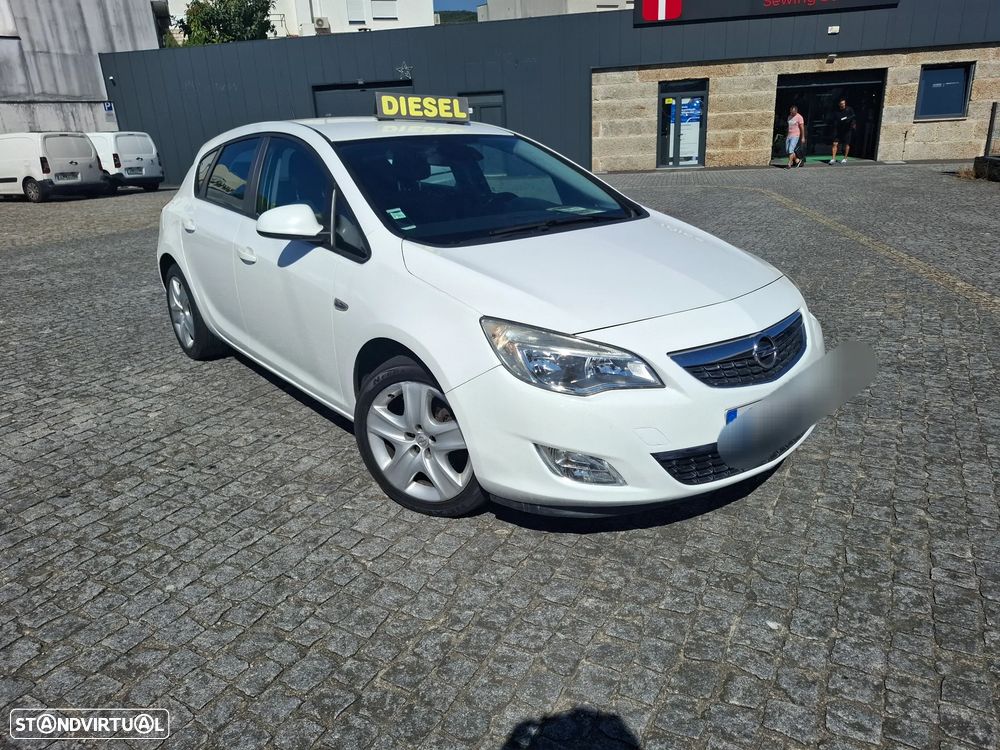 Opel Astra 1.3 CDTi Enjoy - 1