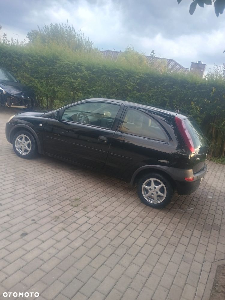 Opel Corsa - 1