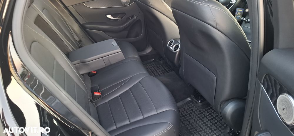 Mercedes-Benz GLC 220 d 4Matic 9G-TRONIC - 10