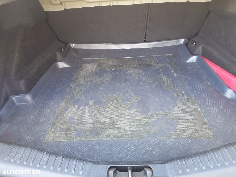 Ford Mondeo 1.8 TDCi Trend - 21