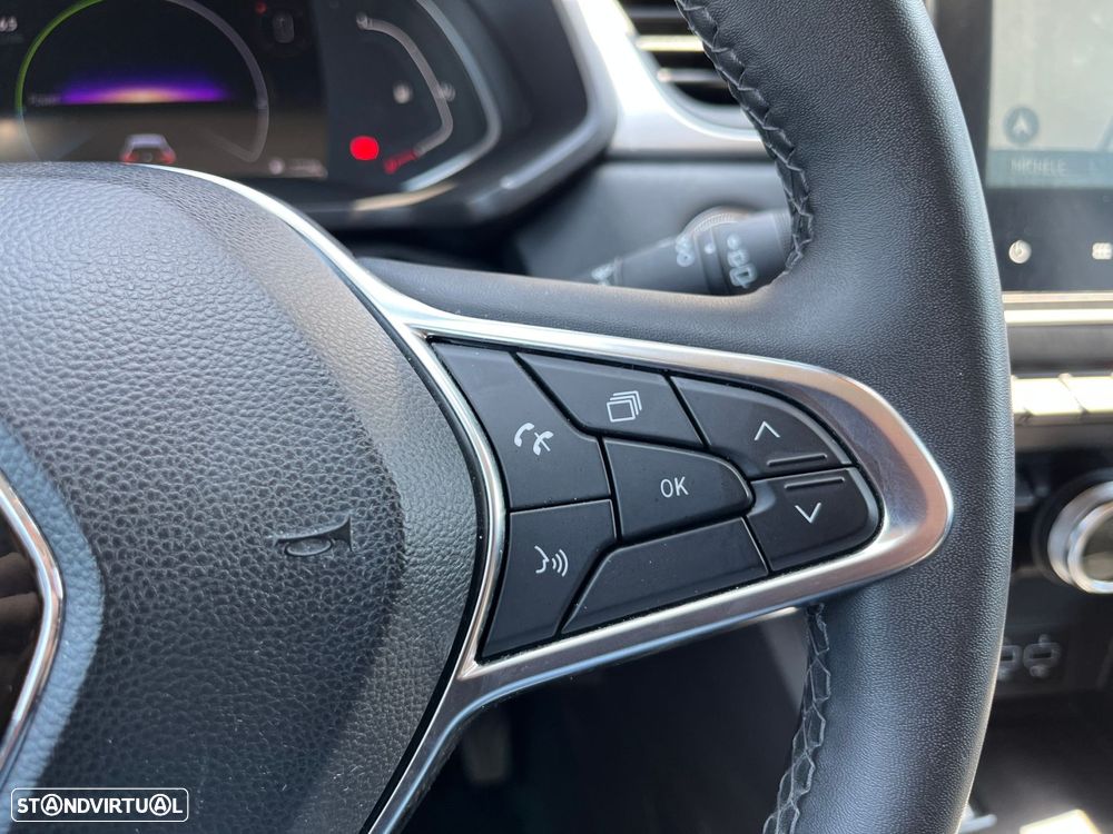 Renault Captur 1.6 E-Tech Full Hybrid Evolution - 17