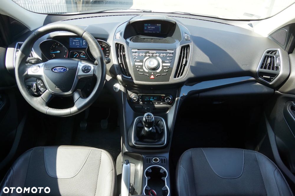 Ford Kuga 2.0 TDCi 4x4 Titanium - 11