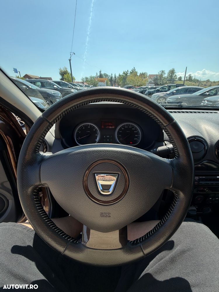 Dacia Duster dCi 90 FAP 4x4 Ambiance - 12