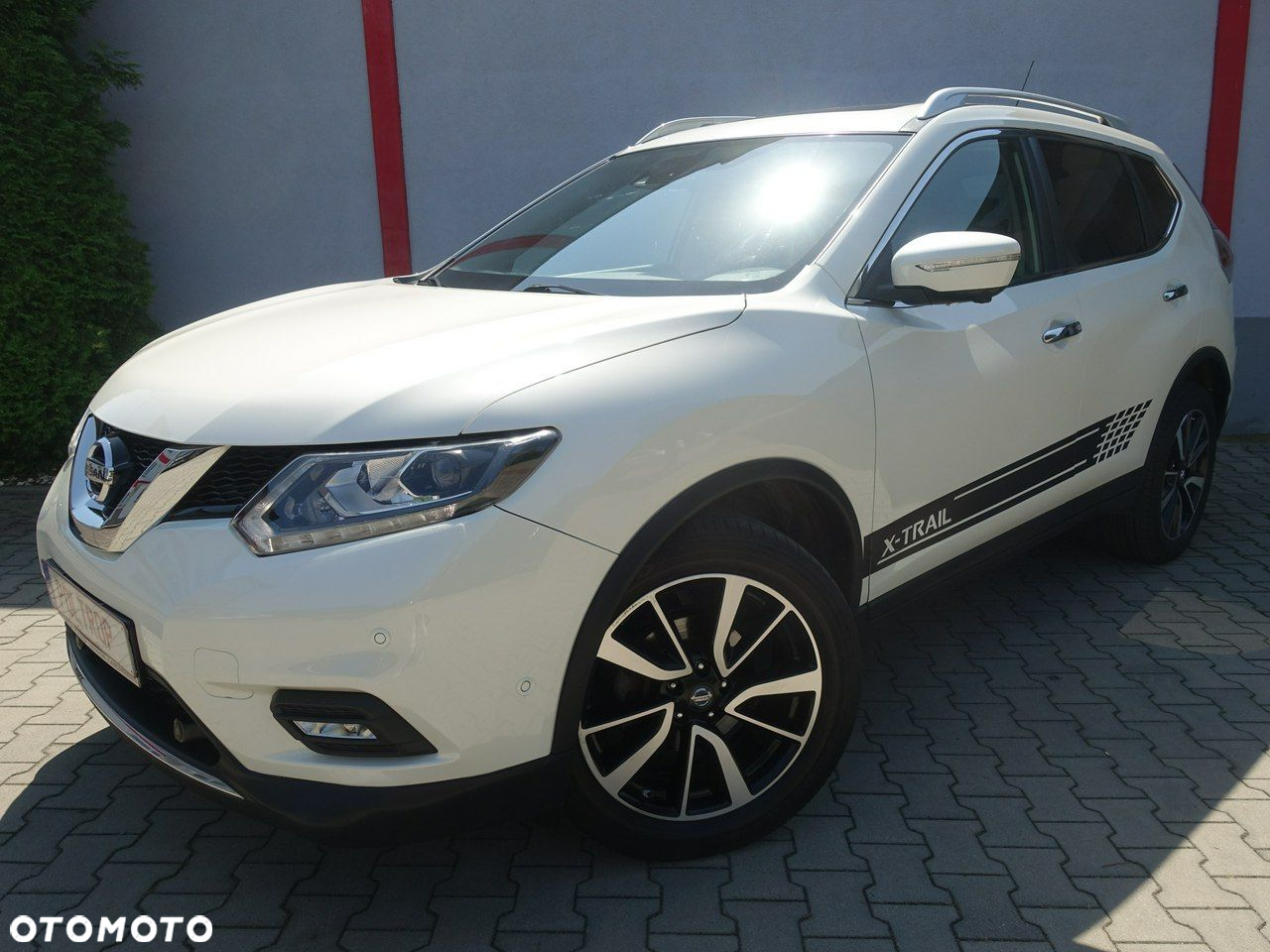 Nissan X-Trail 1.6 DIG-T N-Connecta 2WD - 2