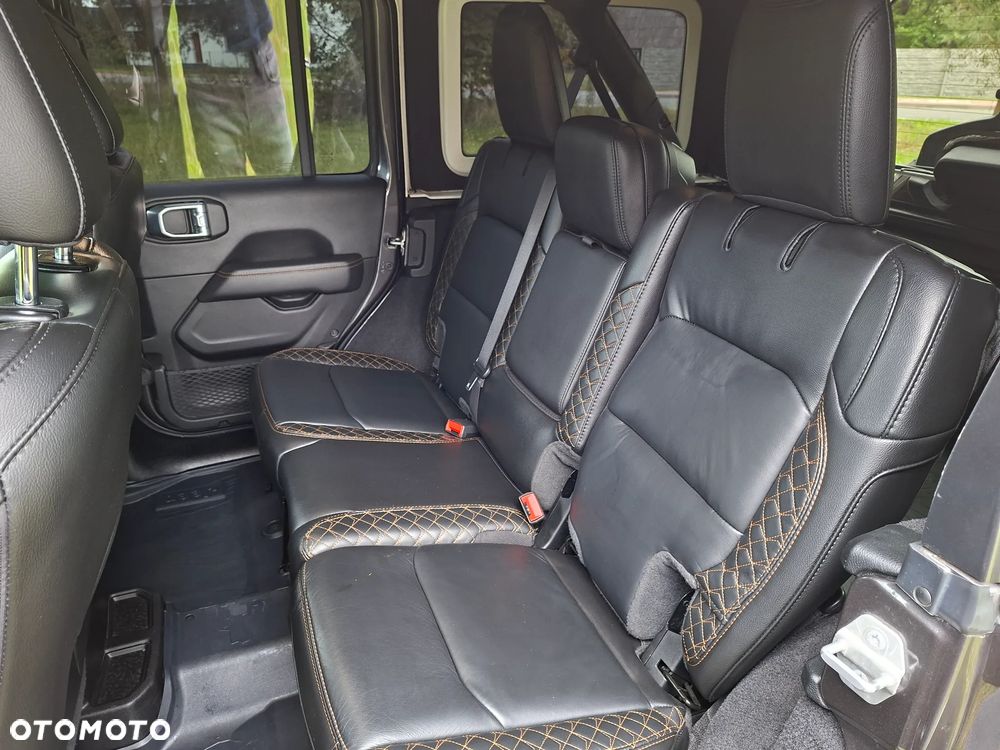 Jeep Wrangler - 19