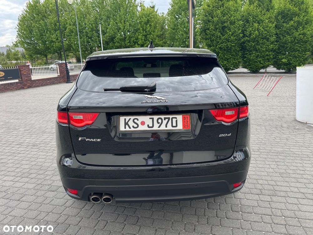 Jaguar F-Pace 20d AWD R-Sport - 11