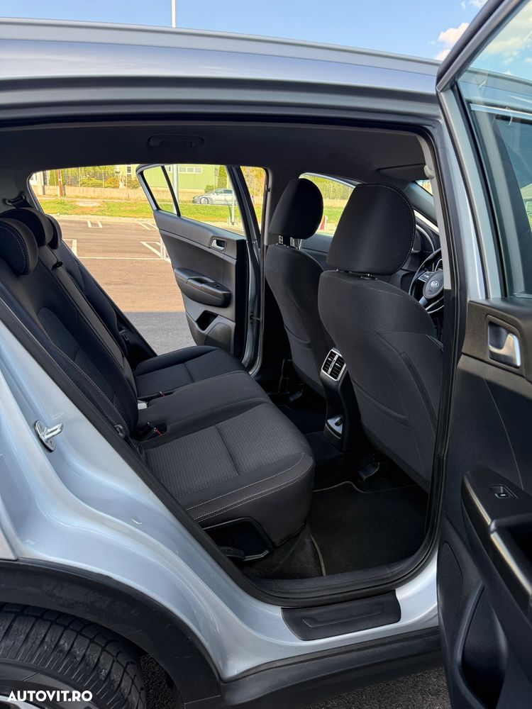 Kia Sportage 1.6 DSL 7DCT HP 4x2 Style - 9