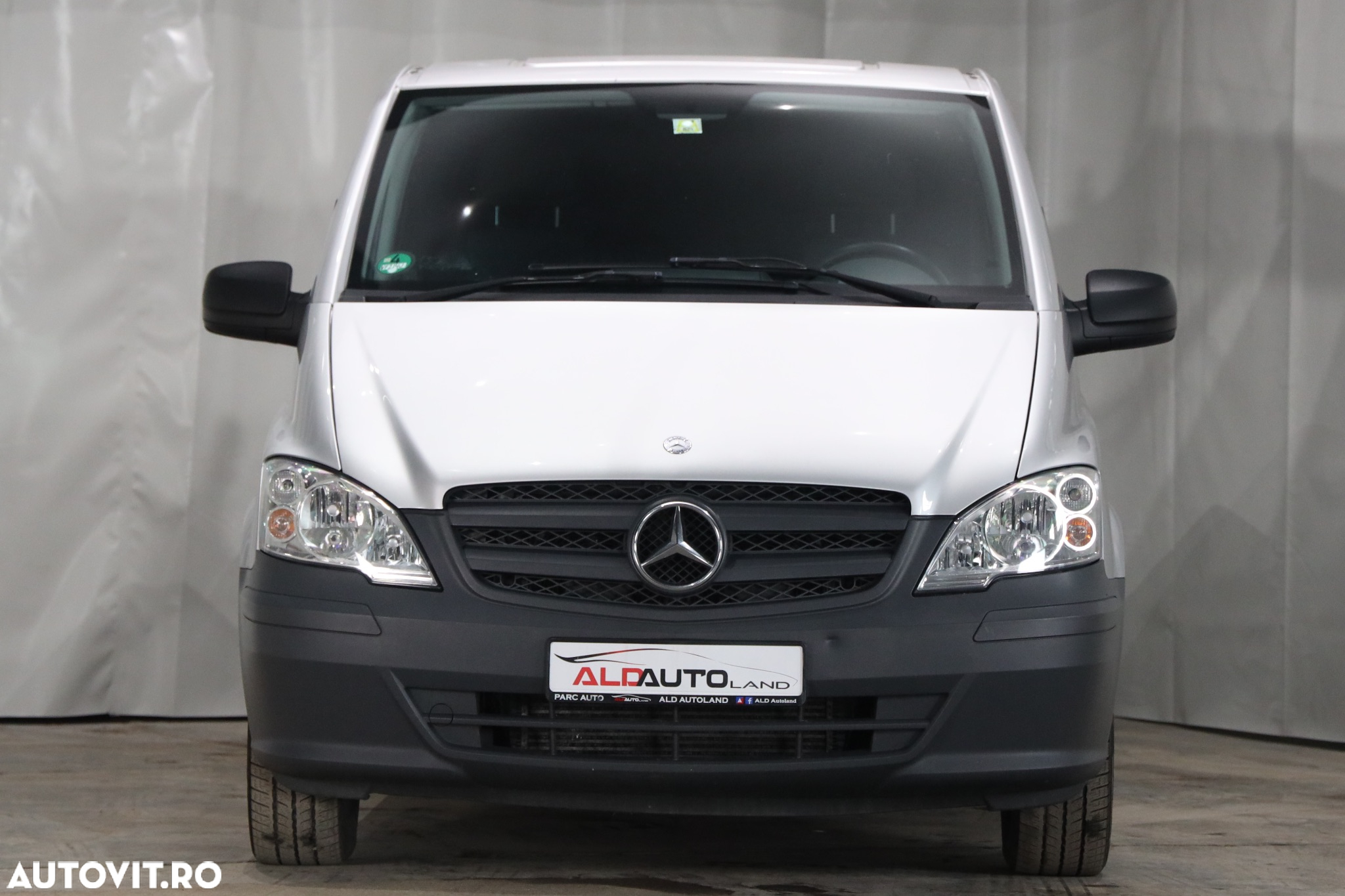 Mercedes-Benz Vito - 24
