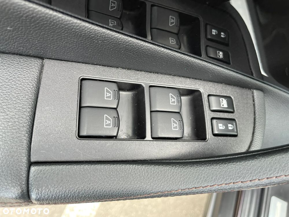 Infiniti QX70 3.0d S - 29