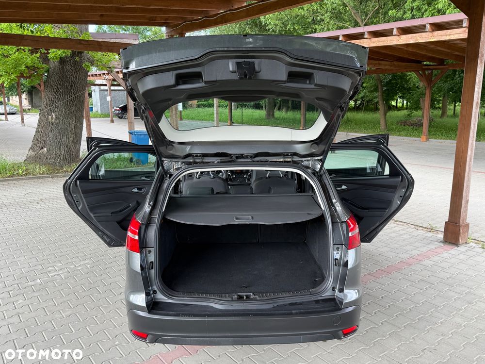 Ford Focus 1.0 EcoBoost Titanium - 23