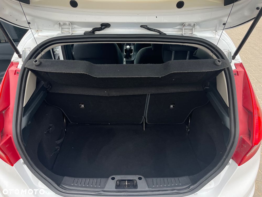 Ford Fiesta 1.25 Champions Edition - 20