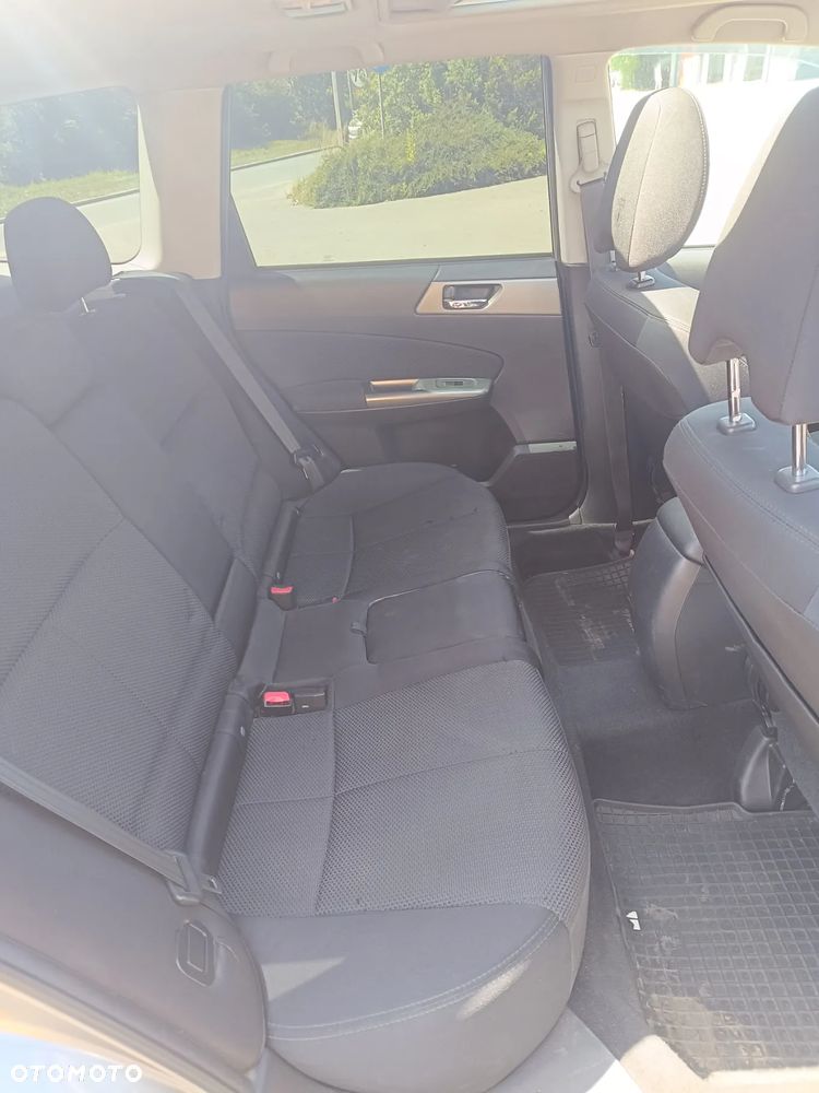 Subaru Forester 2.0D XA 000 - 7